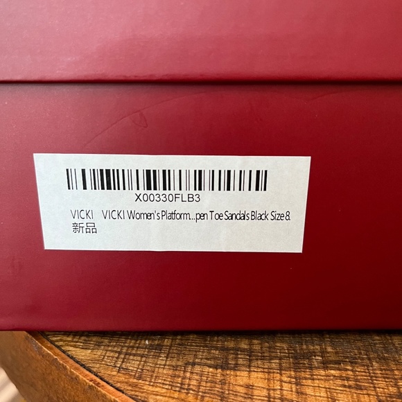 Women’s heels - Picture 1 of 5